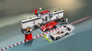 75876 Porsche 919 Hybrid and 917K Pit Lane