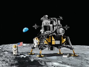 10266 NASA Apollo 11 Lunar Lander (Лунный модуль корабля «Апполон 11» НАСА)