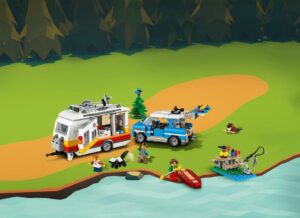 31108 Caravan Family Holiday (Отпуск в доме на колесах)
