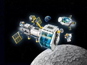 60349 Lunar Space Station (Лунная космическая станция)