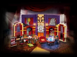76396 Hogwarts Moment: Divination Class (Учёба в Хогвартсе: Урок прорицания)