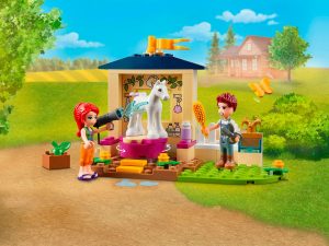41696 Pony-Washing Stable (Конюшня для мытья пони)