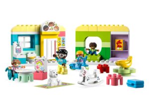10992 Life at the Day-Care Center (Жизнь в Детском саду)