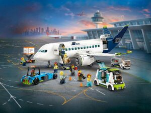 60367 Passenger Airplane (Пассажирский самолет)
