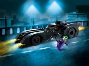 76224 Batmobile: Batman vs. The Joker Chase (Бэтмобиль: Погоня Бэтмена за Джокером)